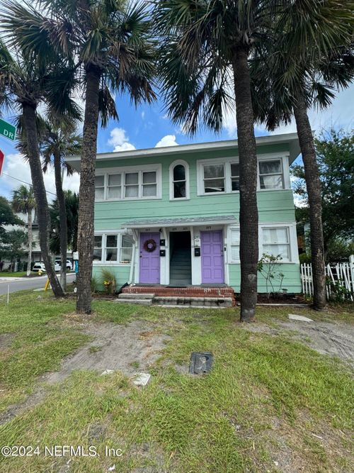 285 Ahern St, ATLANTIC BEACH, FL, 32233-5245 | Card Image