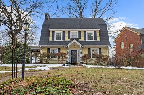 7005 Ohio River Blvd, Ben Avon, PA, 15202-1943 | Card Image