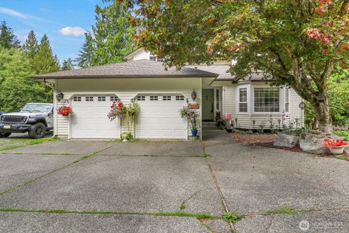 6807 156th St Nw, Stanwood, WA, 98292-5622 | Card Image