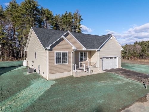 31 High Bluff Rd, Belchertown, MA, 01007-2501 | Card Image
