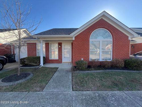 147 Woodlake Ct, Mt Washington, KY, 40047 | Card Image