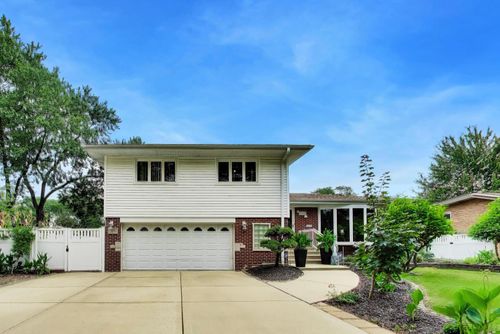 911 S Elmhurst Road, Mount Prospect, IL, 60056 | Card Image