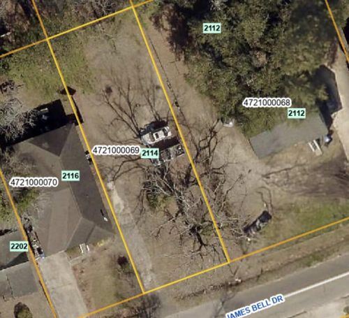 2114 James Bell Dr, North Charleston, SC, 29406-6242 | Card Image