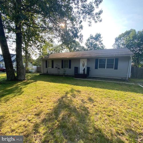 7 Letts Landing Rd, Waretown, NJ, 08758-1804 | Card Image