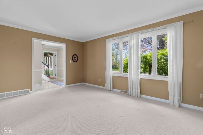 Flexible living space on main level | Image 6