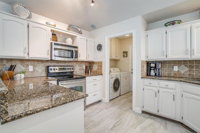 107 Sundance Ct, House other with 4 bedrooms, 2 bathrooms and null parking in Hudson Oaks TX | Image 19