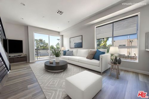 1-6702 Balboa Blvd, Van Nuys, CA, 91406-5530 | Card Image