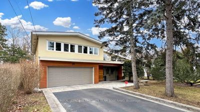 19 Bayhampton Crt, House other with 4 bedrooms, 4 bathrooms and 6 parking in North York ON | Image 1