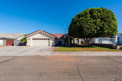 10782 E 36th Pl, Yuma, AZ, 85365-6825 | Card Image