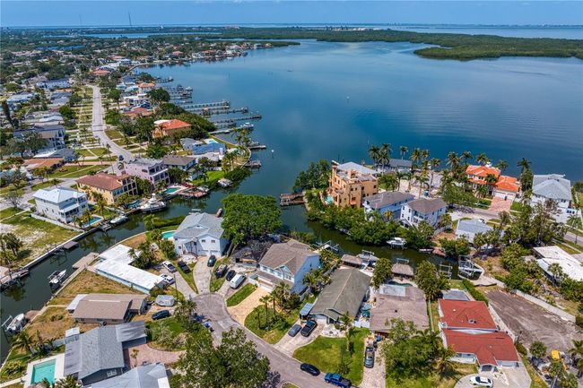 1739 1/2 Bayou Grande Blvd Ne, House other with 4 bedrooms, 4 bathrooms and null parking in St Petersburg FL | Image 87
