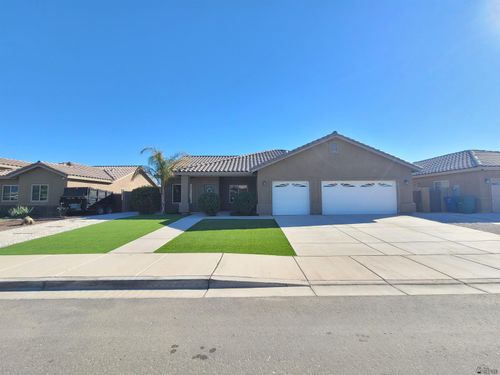 4171 W 27th Pl, Yuma, AZ, 85364-4688 | Card Image