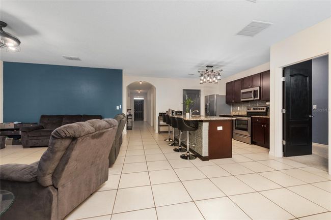 325 Briar Patch Loop, House other with 3 bedrooms, 2 bathrooms and null parking in DAVENPORT FL | Image 8