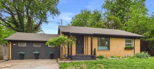 1863 S Chautauqua Ave, Wichita, KS, 67211-4739 | Card Image