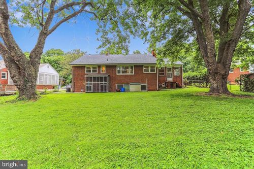 1702 Franwall Ave, SILVER SPRING, MD, 20902-2915 | Card Image