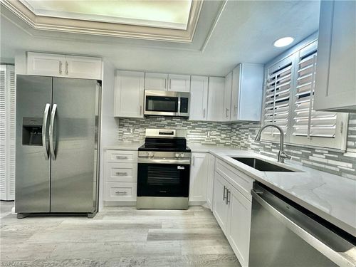 b-204-4955 Pepper Cir, NAPLES, FL, 34113-4161 | Card Image