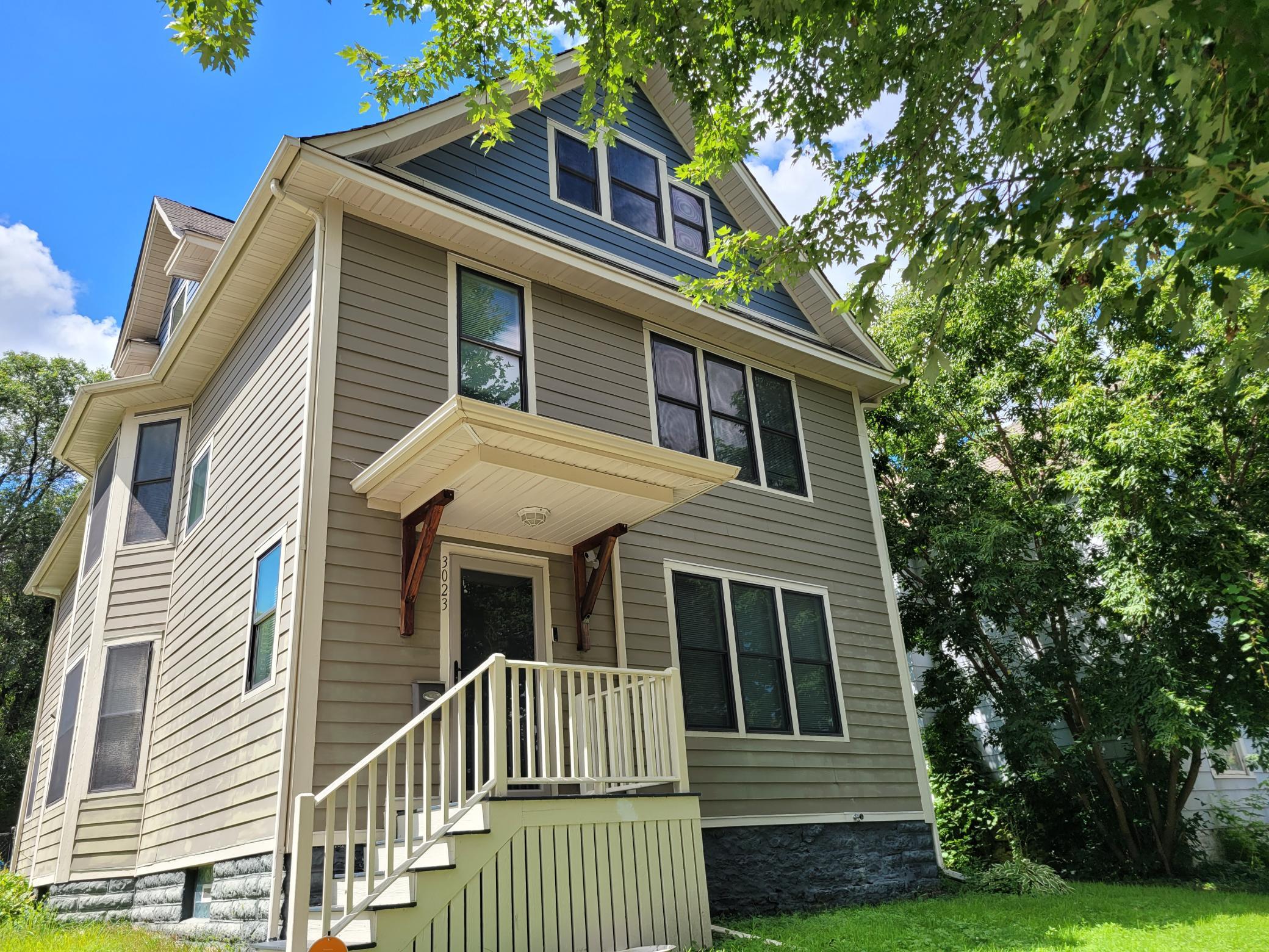 4th St, Minneapolis, MN 55411