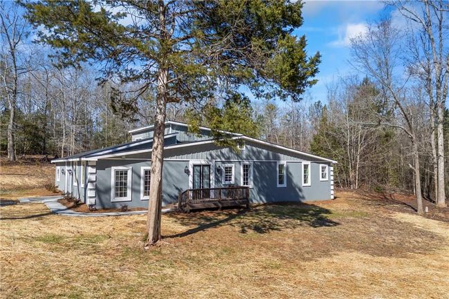 737 Broad River Rd, House other with 6 bedrooms, 5 bathrooms and 5 parking in Carlton GA | Image 12