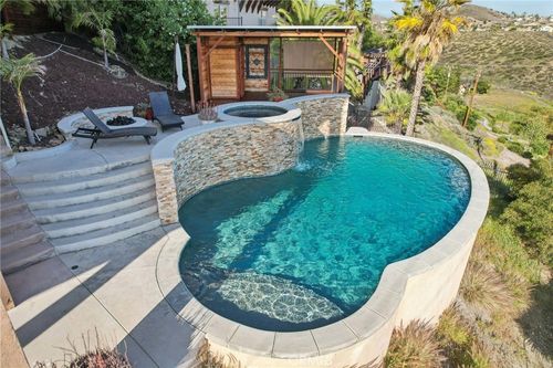 28846 Yosemite Pl, Canyon Lake, CA, 92587-7809 | Card Image