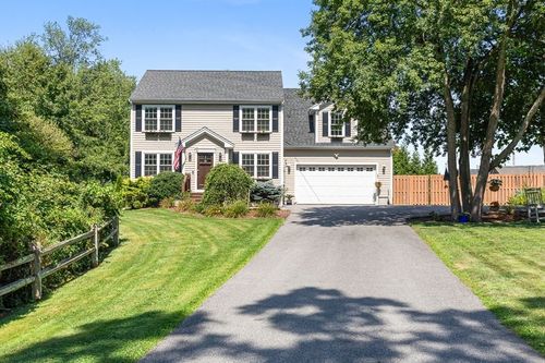380 N Wheaton Ave, Seekonk, MA, 02771-1905 | Card Image