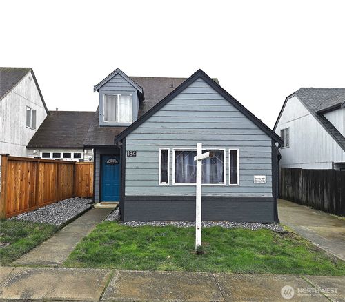 134 99th Street Ct E, Tacoma, WA, 98445-2011 | Card Image