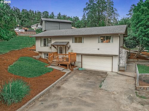 18300 Scott Ct, Gladstone, OR, 97027 | Card Image