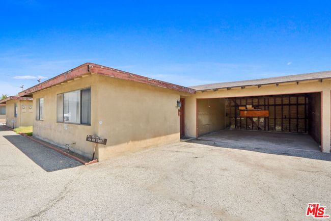 5211 Live Oak St, Home with 32 bedrooms, 16 bathrooms and 24 parking in Bell CA | Image 26