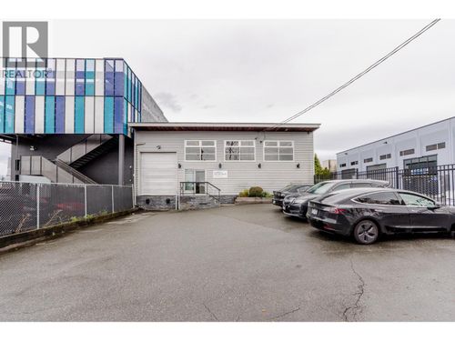3905 2nd Ave, Burnaby, BC, V5C3W9 | Card Image