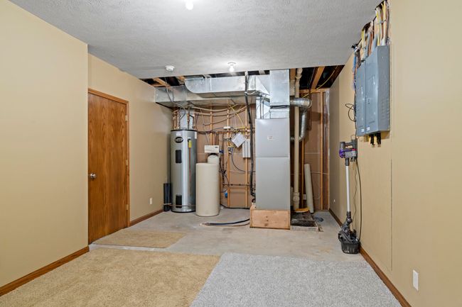 6920 Nw 3 Rd St, House other with 5 bedrooms, 4 bathrooms and 2 parking in Lincoln NE | Image 36