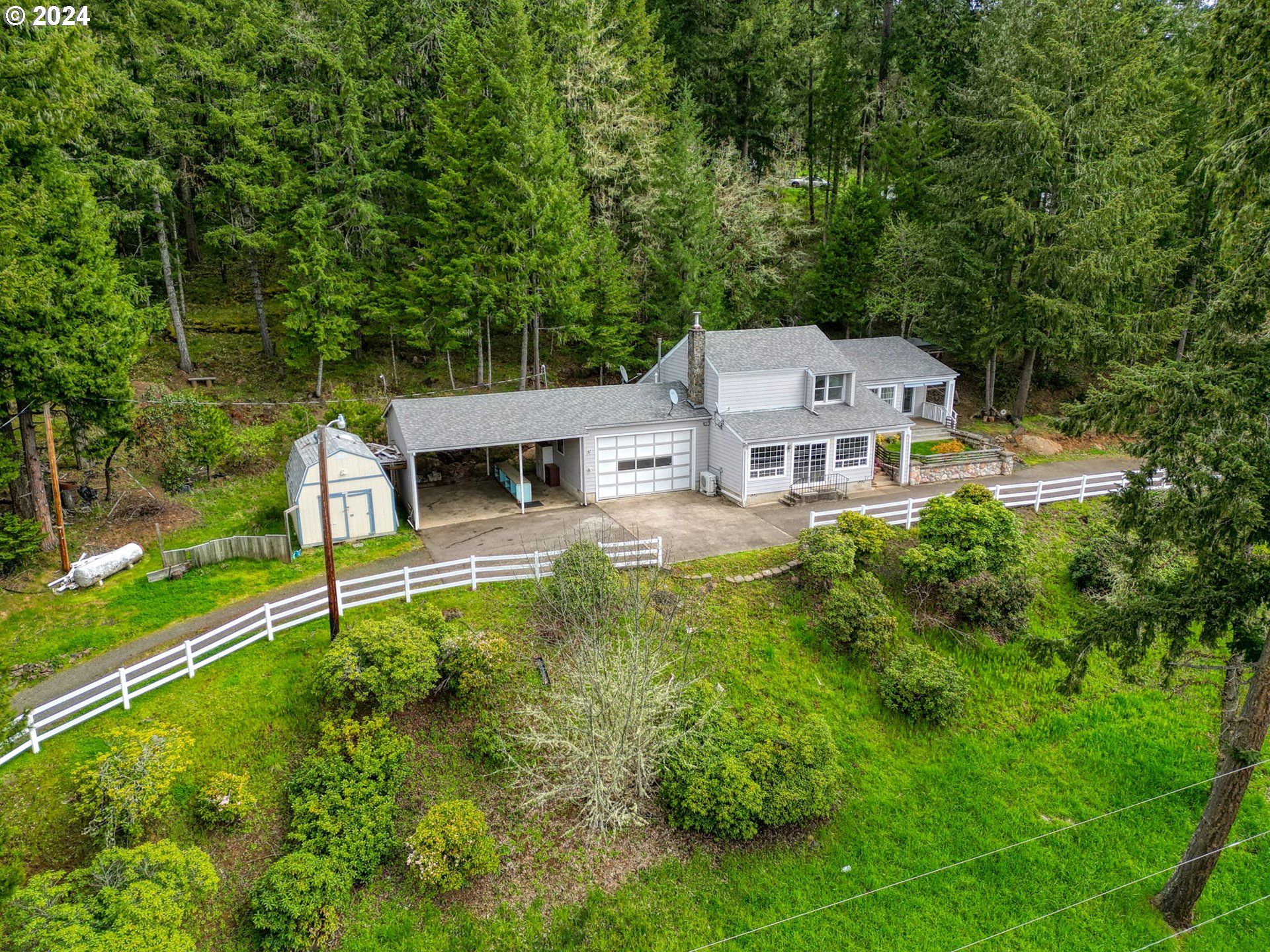 Bennett Creek Rd, Cottage Grove, OR 97424