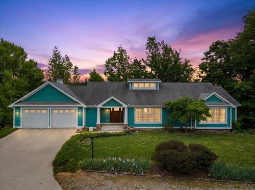 615 Seaton Dr, Smithville, TN, 37166-2978 | Card Image