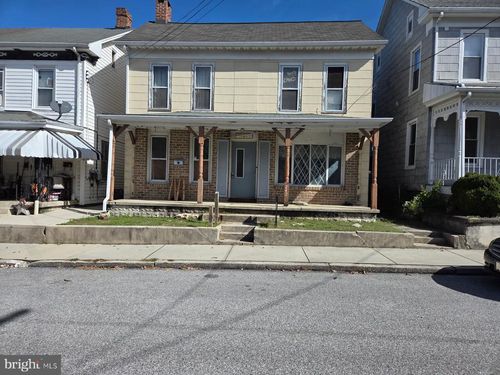 242 Locust St, HANOVER, PA, 17331-2616 | Card Image