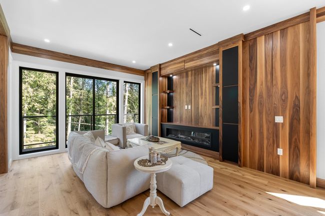 1415 Pipeline Pl, House other with 8 bedrooms, 9 bathrooms and 4 parking in Coquitlam BC | Image 8