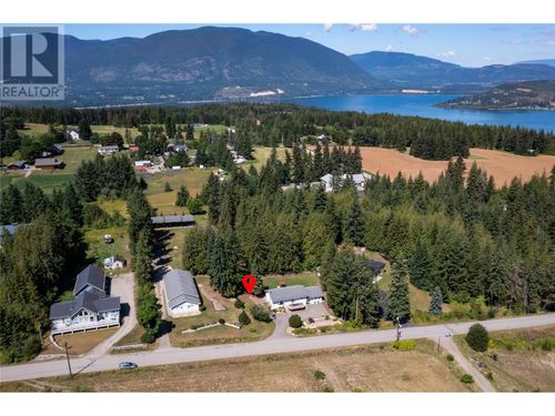 5801 35 St Ne, Salmon Arm, BC, V1E2B3 | Card Image