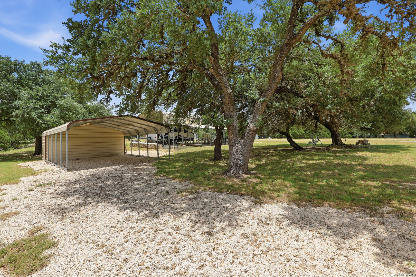 Land in Bandera 2