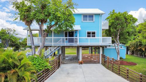 25057 7th St, Summerland Key, FL, 33042-4451 | Card Image