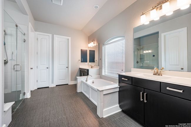 316 Ballad Blfs, House other with 4 bedrooms, 4 bathrooms and null parking in Spring Branch TX | Image 10