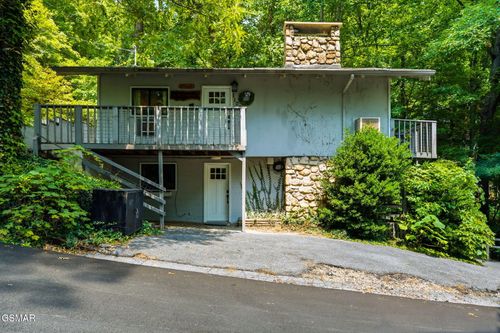 1103 Alpenrose Rd, Gatlinburg, TN, 37738-4521 | Card Image
