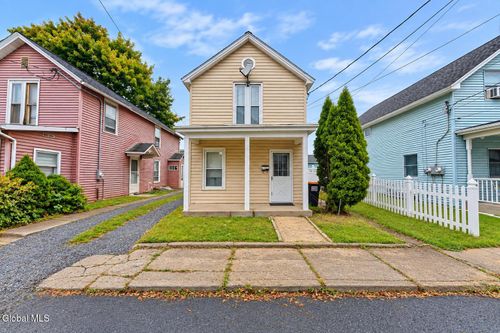 512 Grand St, Mechanicville, NY, 12118-2017 | Card Image