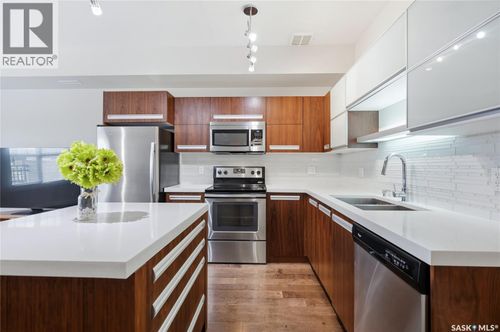 107-1120 Hampton Cir, Saskatoon, SK, S7R0L9 | Card Image