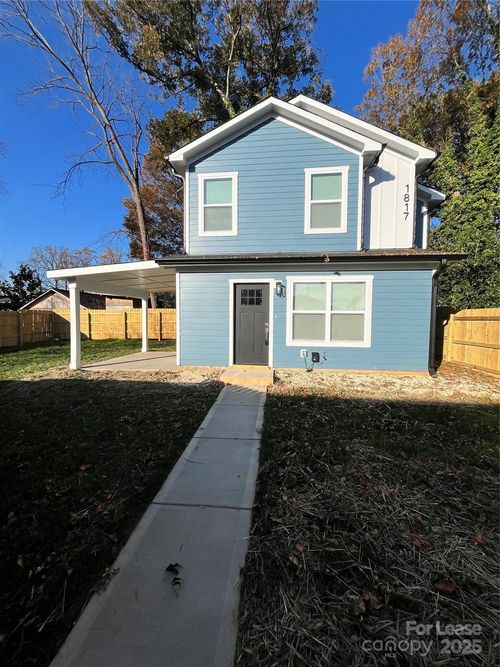 1817 Newcastle St, Charlotte, NC, 28216-4831 | Card Image