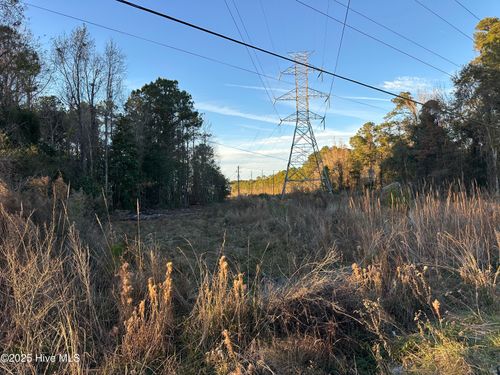 209 Lakewood Dr, Jacksonville, NC, 28546-4635 | Card Image