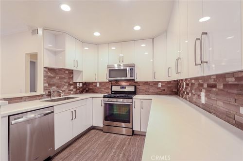 79-5722 Stillwater, Irvine, CA, 92603-3426 | Card Image