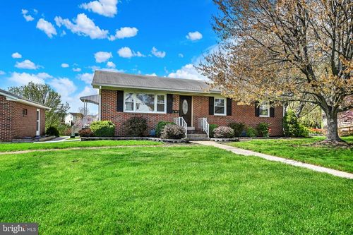 33 Ridge Ave, Biglerville, PA, 17307 | Card Image