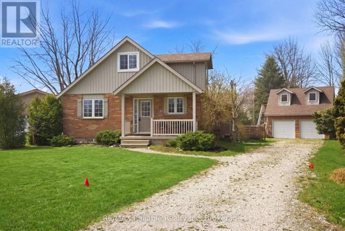 13 Ducharme Cres, Bayfield, ON, N0M1G0 | Card Image
