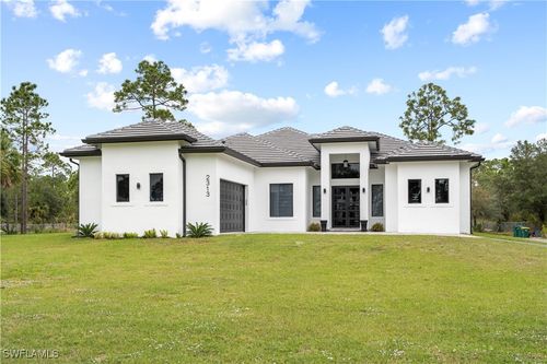 2313 6th Avenue Se, Naples, FL, 34117 | Card Image