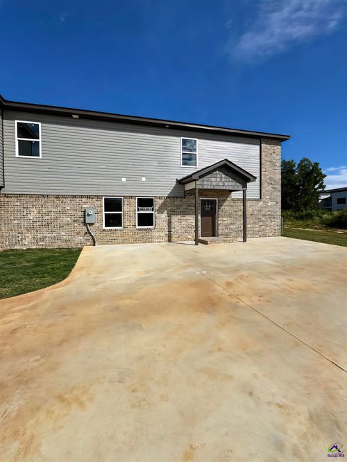 236 Beau Claire Cir, Byron, GA, 31008-3352 | Card Image