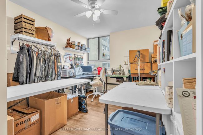 2001 - 1 Massey Sq, Condo with 2 bedrooms, 1 bathrooms and null parking in East York ON | Image 10