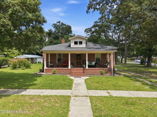 3227 S Eason St, Fountain, NC, 27829-8215 | Card Image