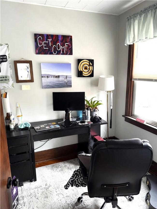 2 - 5127 Liberty Ave, Condo with 2 bedrooms, 1 bathrooms and 2 parking in Bloomfield PA | Image 13