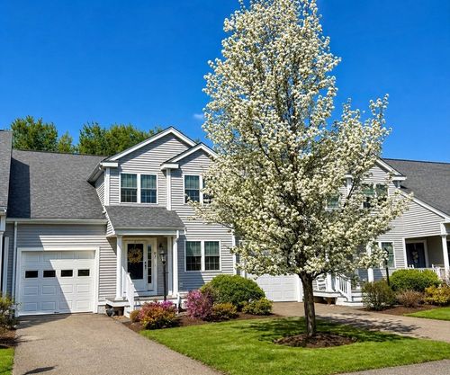 h7-877 Auburnville Way, Whitman, MA, 02382-1768 | Card Image